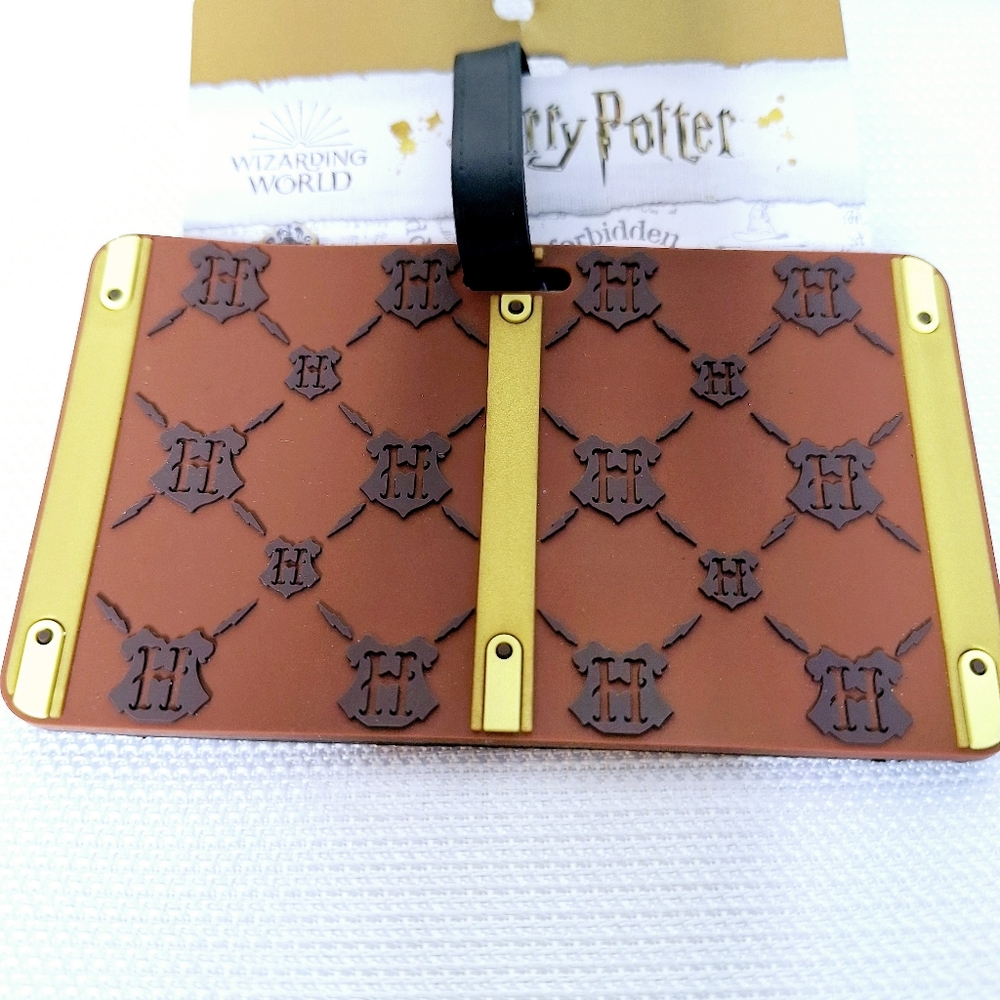 Harry Potter brand "The Ultimate Potter Fan" Harry Potter Bundle. - Picture 13 of 16